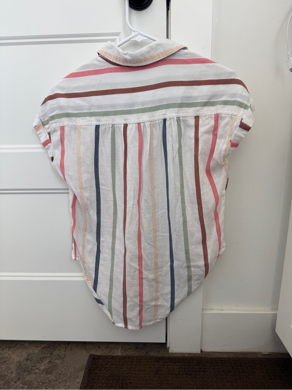 SO White Multi Striped Short-Sleeve Button Down Shirt - Picture 2 of 2